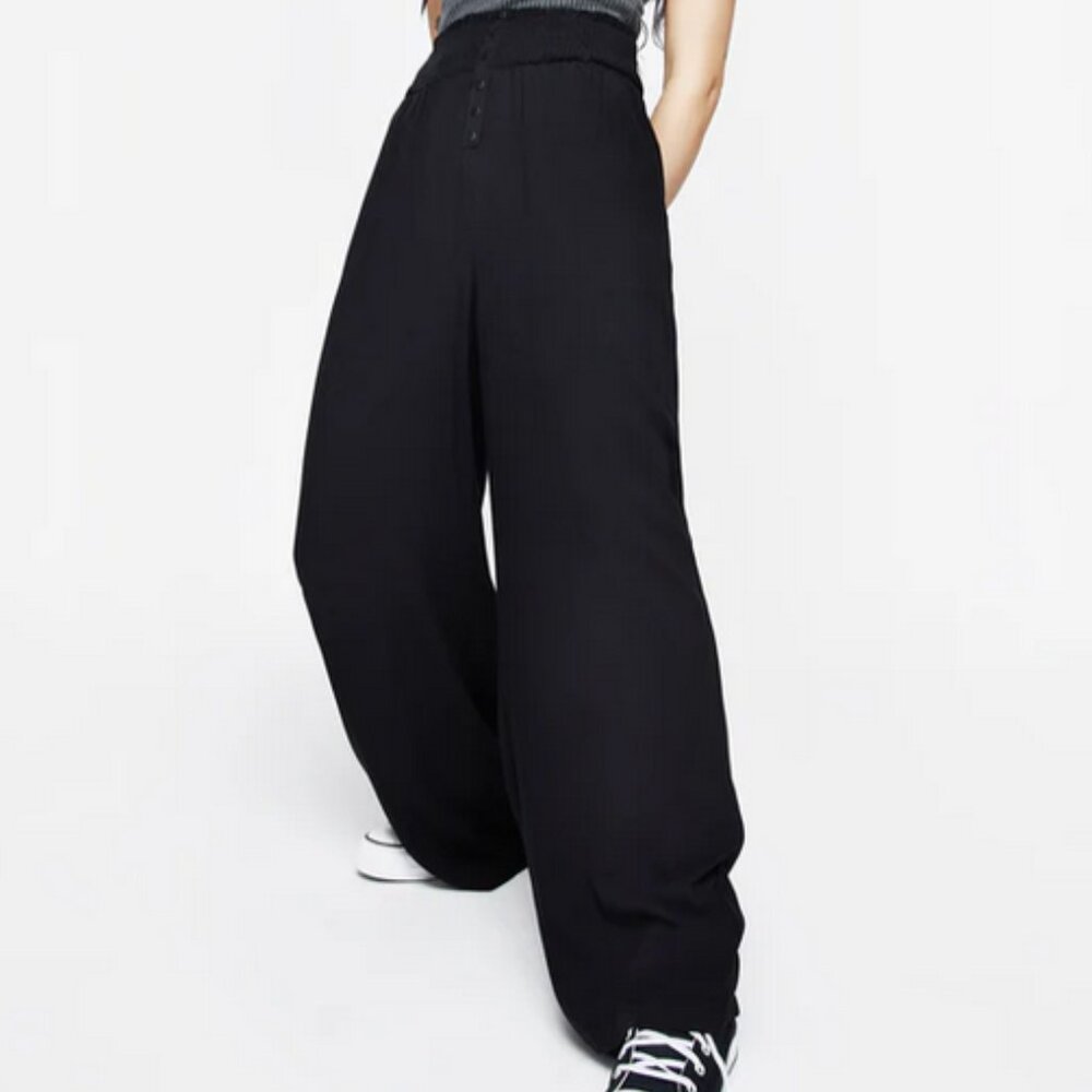 NEW Disturbia Womens Dusk Flowy Trousers US 4 Black Goth Vibe New w/o tags